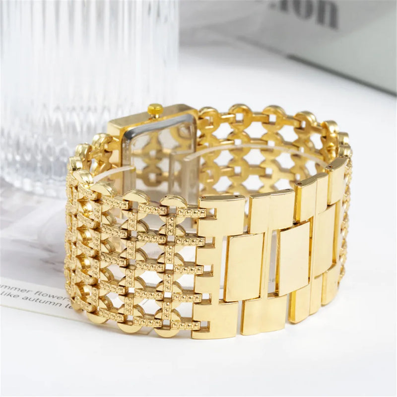 Relojes de lujo de moda para mujer, diseño de esfera brillante, relojes de pulsera de cuarzo para mujer, pulsera de aleación con diamantes cuadrados para mujer