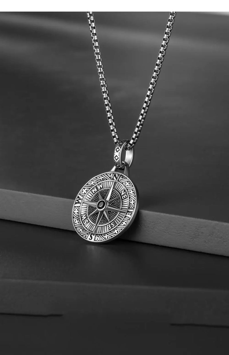 Quality Fashionable Medal Necklace Pendant Pirate Ship Compass Personality Men\'s Necklace Pendant Hip Hop Jewelry Trend Jewelry