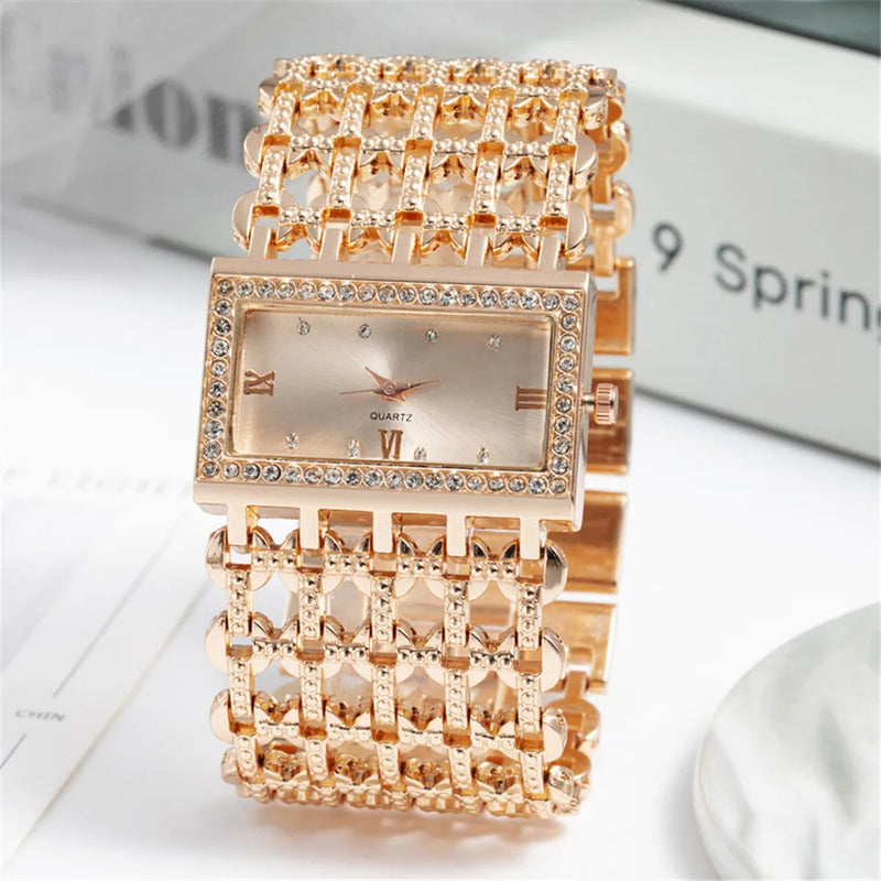 Relojes de lujo de moda para mujer, diseño de esfera brillante, relojes de pulsera de cuarzo para mujer, pulsera de aleación con diamantes cuadrados para mujer