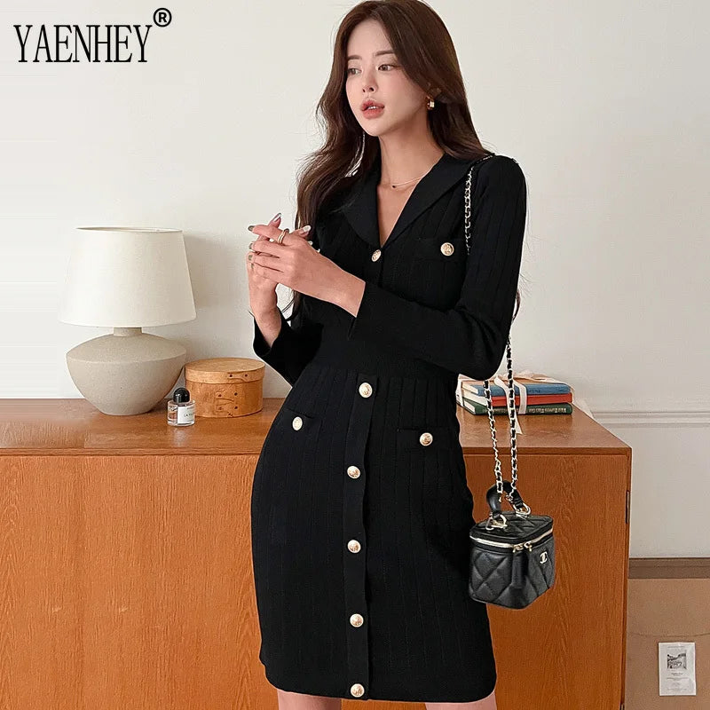 Vestido mini ajustado de punto elegante negro para mujer, vestido sexy ajustado con cuello en V y manga larga con botones cruzados en la cadera, vestido corto elegante coreano para otoño 2023