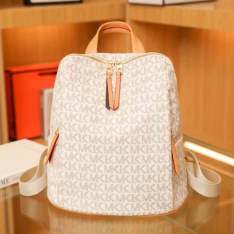 Mochila pequeña de lujo para mujer 2023, delicada mochila de tela de PVC, bolso de hombro para mujer, mochila de diseño con letras, bolsos elegantes, bolso escolar