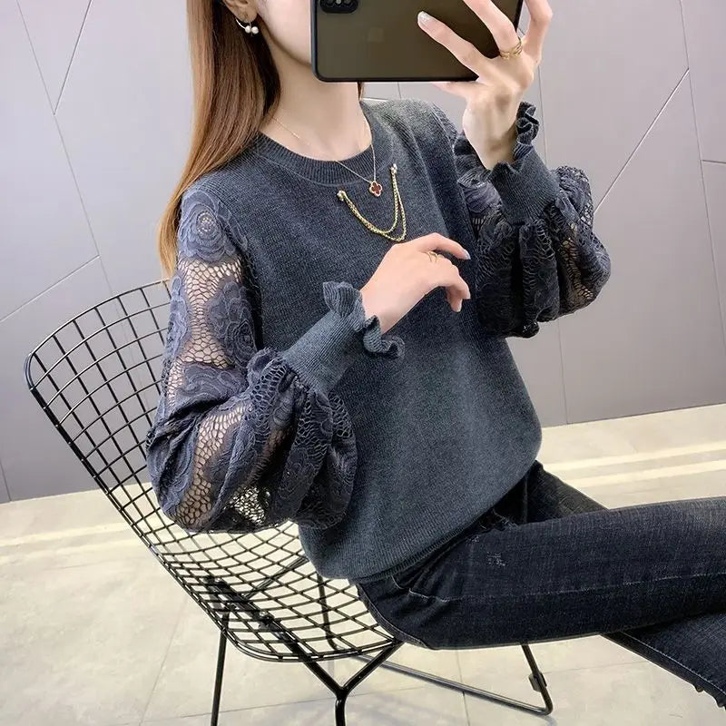 2023 New Spring and Autumn Round Neck Pullover Hollow Out Sweater Women's Knitted Loose Lace Fashion Casual Top Chain Trend