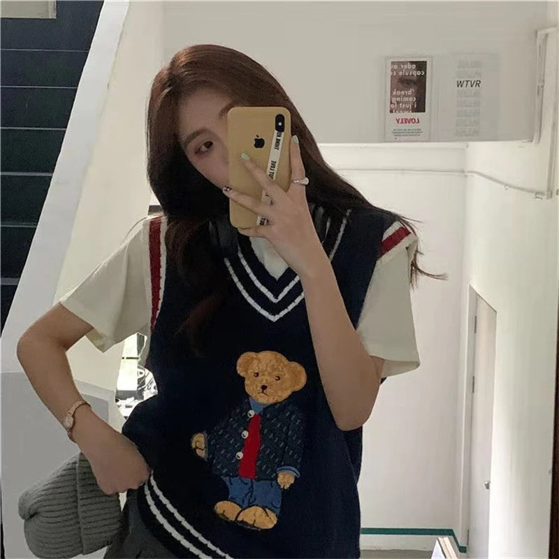 2024 Autumn Winter Women's Vest Japanese Style Cartoon Bear Pullover Vest Sweater Oversize Harajuku Kawaii Clothes Knitted Vest