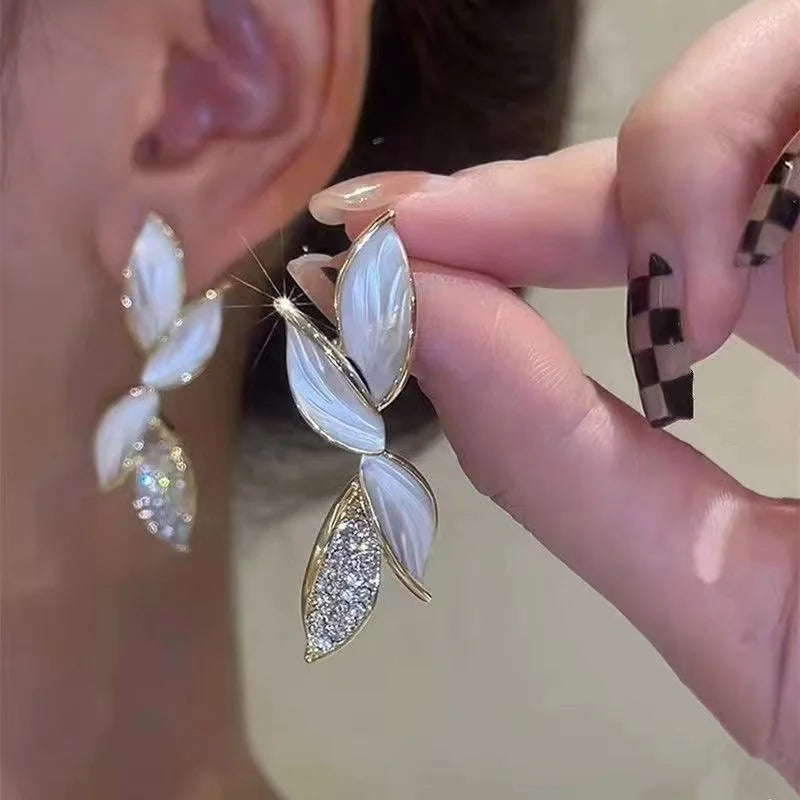 Pendientes largos de cristal con forma de hoja a la moda para mujer, regalo romántico de San Valentín, aniversario, joyería nupcial para fiesta de boda