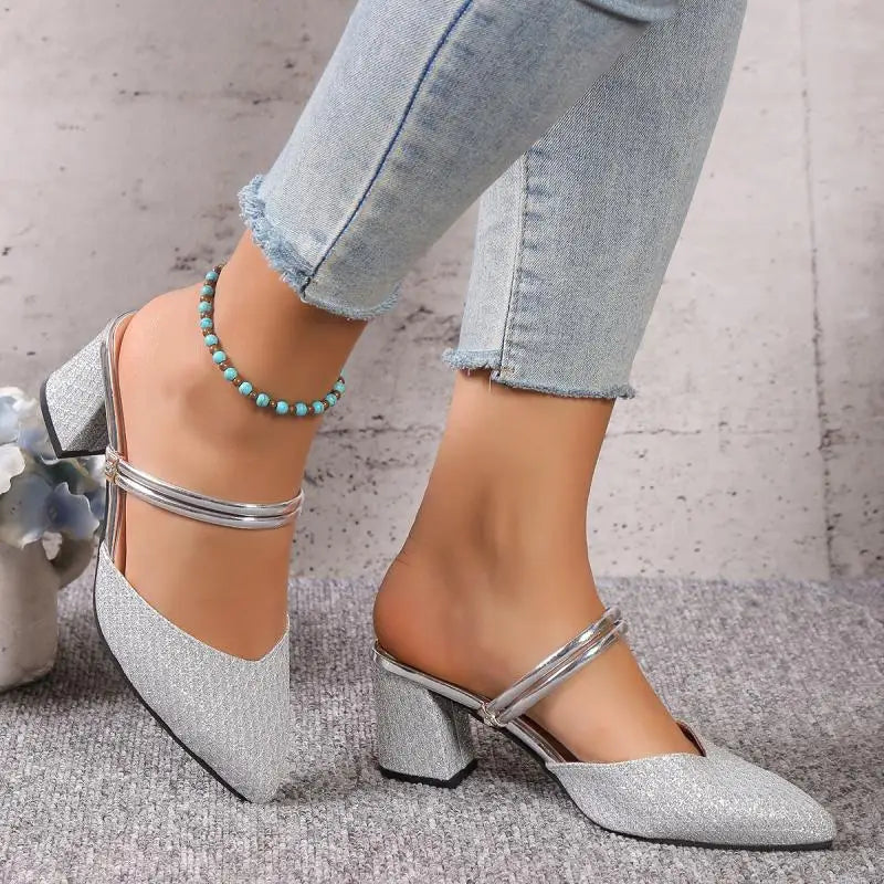 Zapatos de tacón alto con adornos dorados y plateados para mujer, zapatos de fiesta a la moda con tiras en la espalda, sin cordones, con punta en pico y tacón grueso