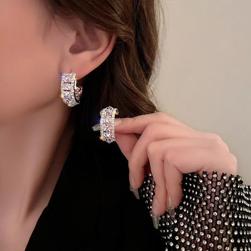 Pendientes elegantes y modernos con borlas de circonita y bola de diamantes de imitación marrones para mujer, accesorios de uso diario, regalos de joyería para fiestas