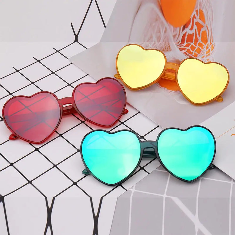 2024 New Heart Rimless Sunglasses Women Retro Men Tinted Sun Glasses Brand Designer Party Eyewear UV400 Shades Oculos Female