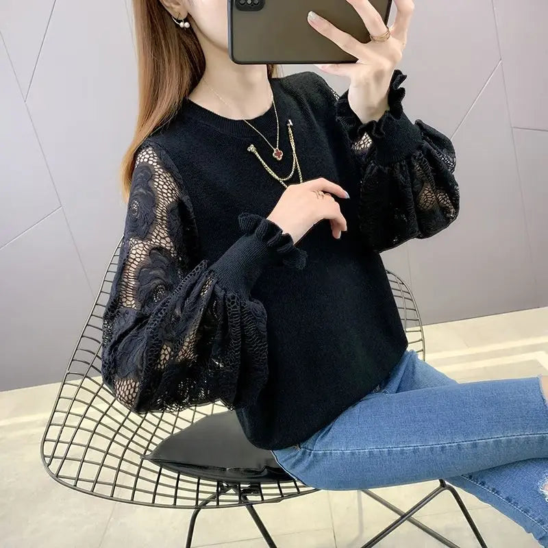 2023 New Spring and Autumn Round Neck Pullover Hollow Out Sweater Women's Knitted Loose Lace Fashion Casual Top Chain Trend