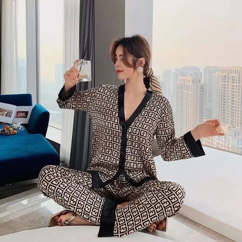 Women's Pajamas Set V Neck Design Luxury Cross Letter Print Sleepwear Silk Like Home Clothes XXL Large Size Nightwear