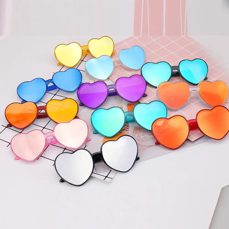 2024 New Heart Rimless Sunglasses Women Retro Men Tinted Sun Glasses Brand Designer Party Eyewear UV400 Shades Oculos Female